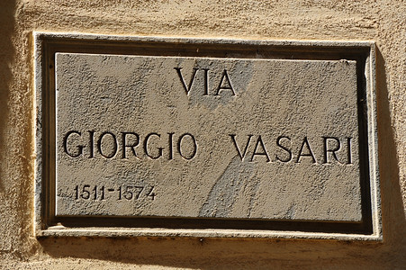 乔治瓦萨里在意大利城阿雷佐的街牌图片