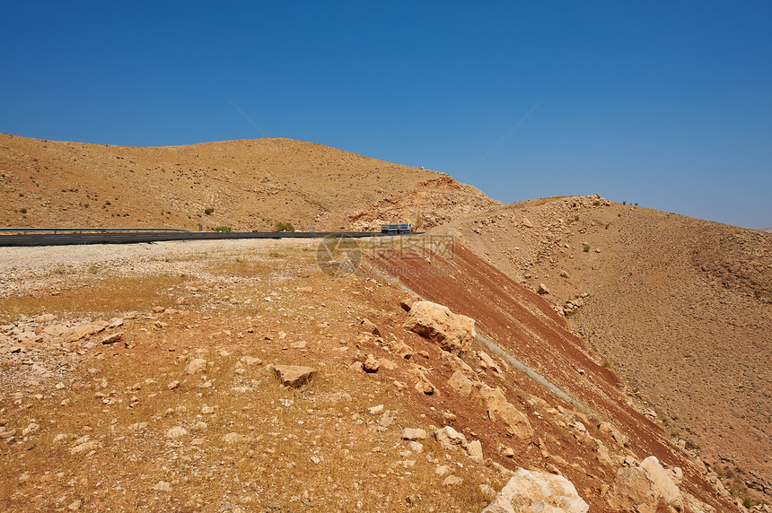 以色列撒玛利亚蜿蜒的道路图片