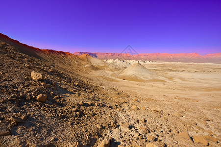 西岸沙漠日落图片