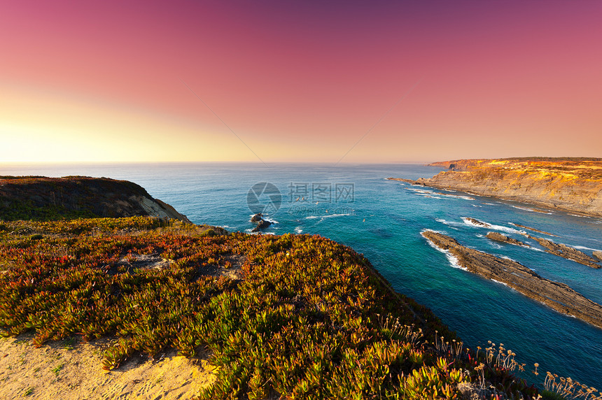 葡萄牙大西洋的落基海岸日图片