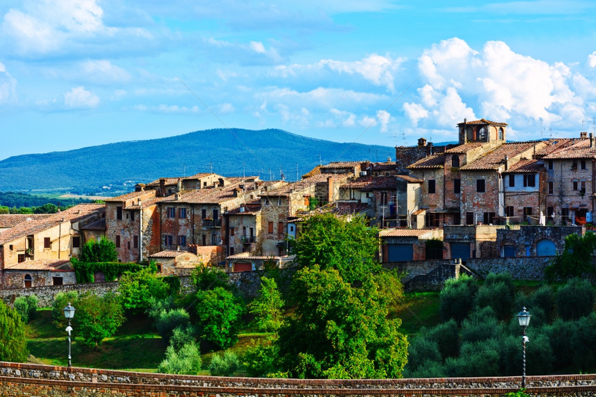 意大利托斯卡纳中世纪市景象图片