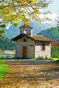 意大利阿彭尼山脉小教堂高地图片