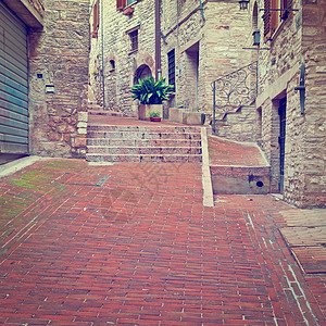 意大利阿西市与旧楼宇的窄巷Instagram效应高清图片