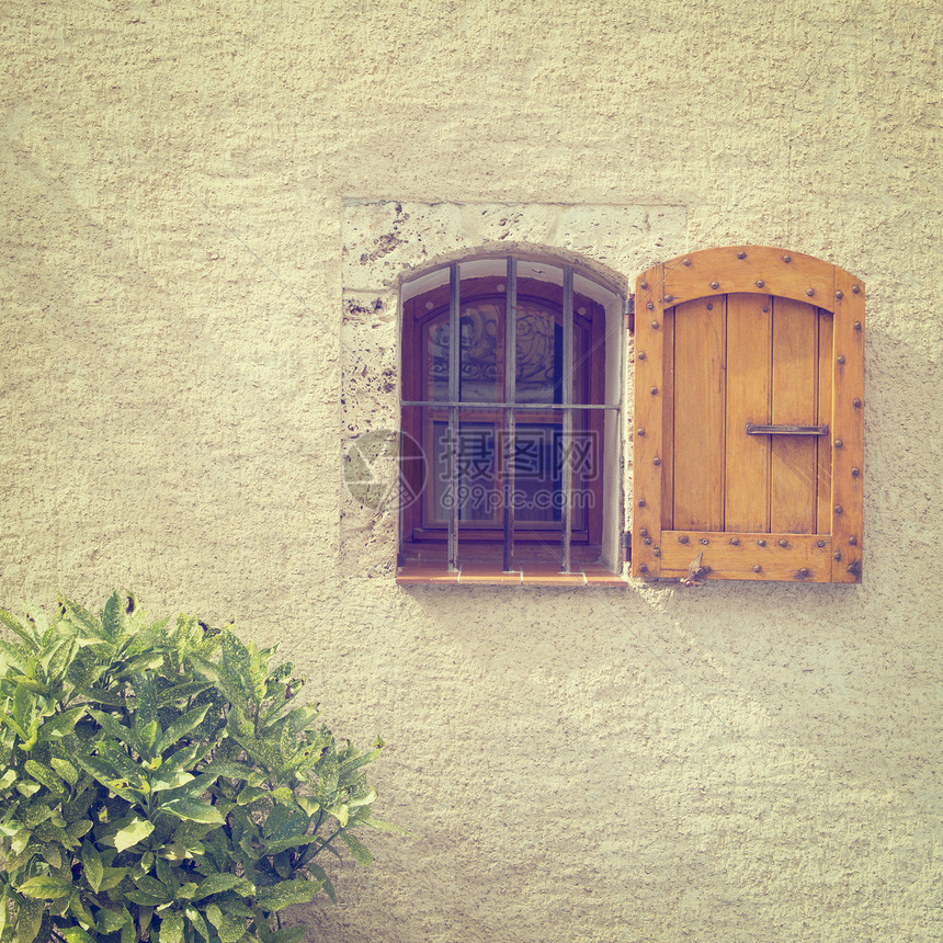 带有OpenWooden关闭器的法国窗口Instagram效果图片