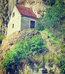 法国悬崖边缘的一栋房子Instagram效应图片