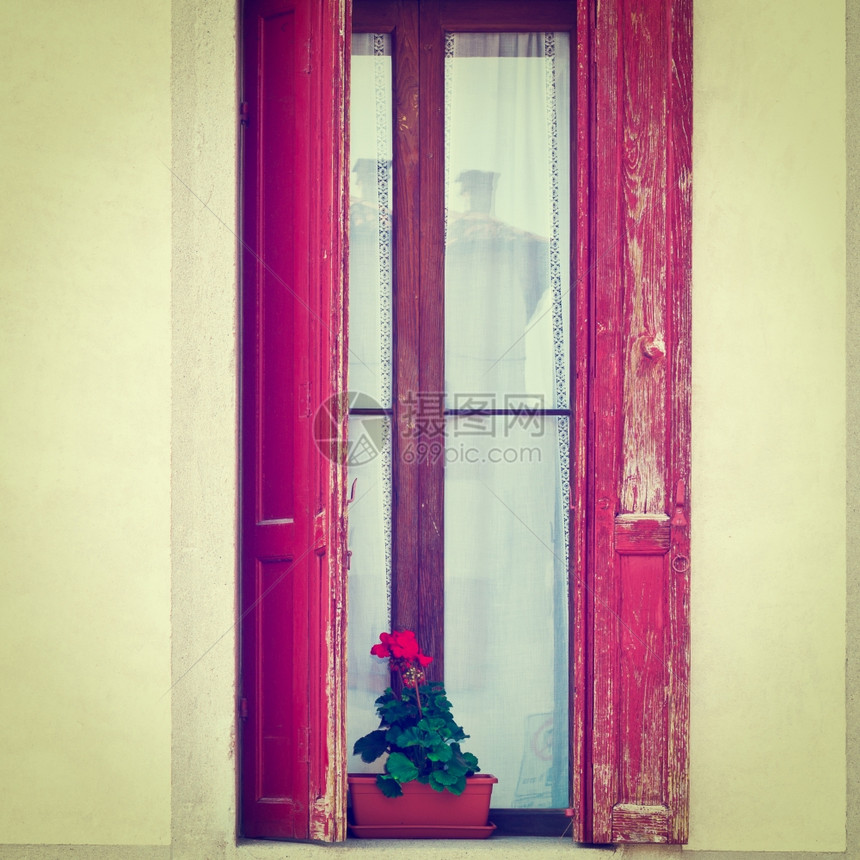 恢复的意大利家园窗口Instagram效应图片