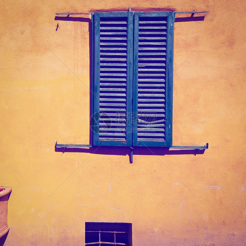 意大利旧楼关闭窗口Instagram效应图片