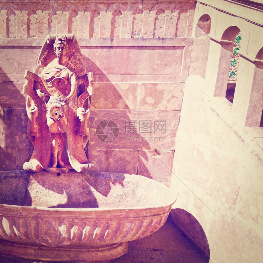葡萄牙辛特拉市饮用水喷泉Instagram效应图片
