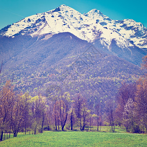 意大利阿尔卑斯山脚丘中的景观公园皮埃蒙特Instagram效应图片