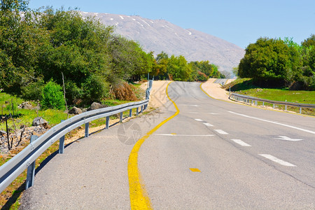 以色列戈兰高地的阿法特公路图片