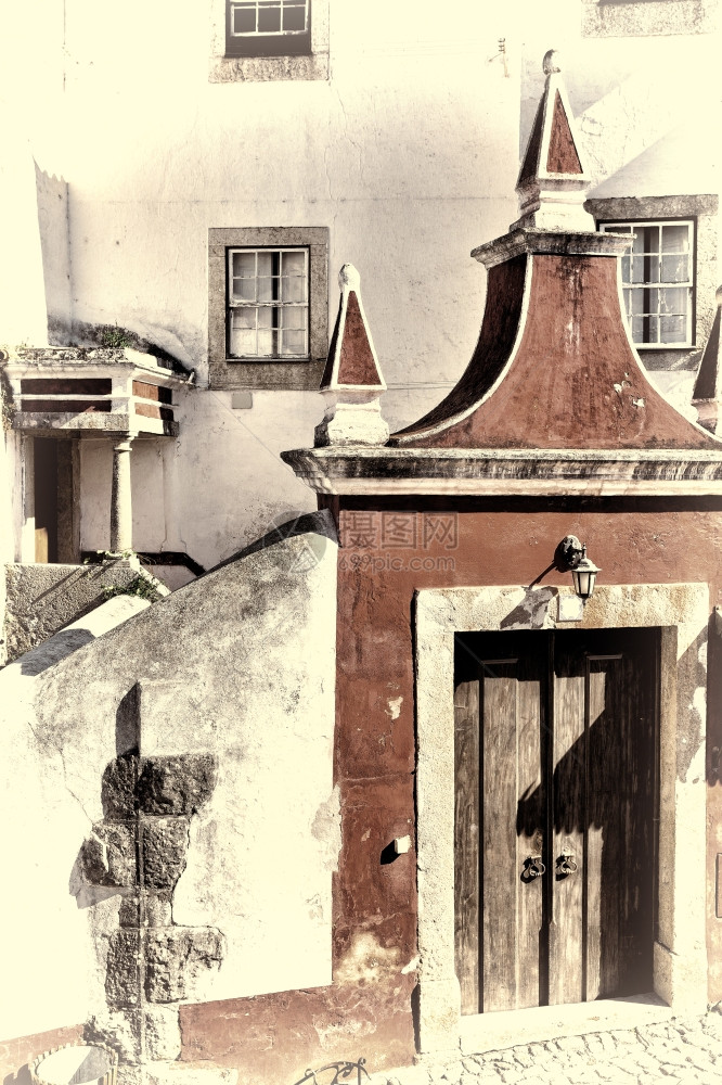 通往葡萄牙城市Obidos法院庭的大门Retro图像过滤风格图片