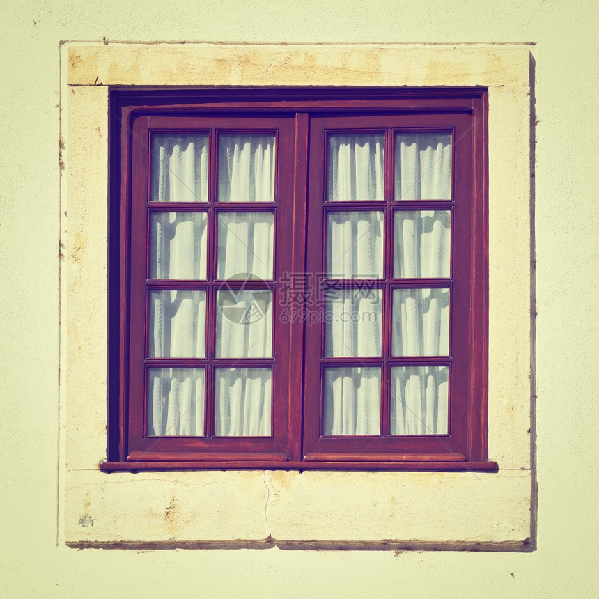 葡萄牙语家墙上的窗口Retro图像过滤样式图片
