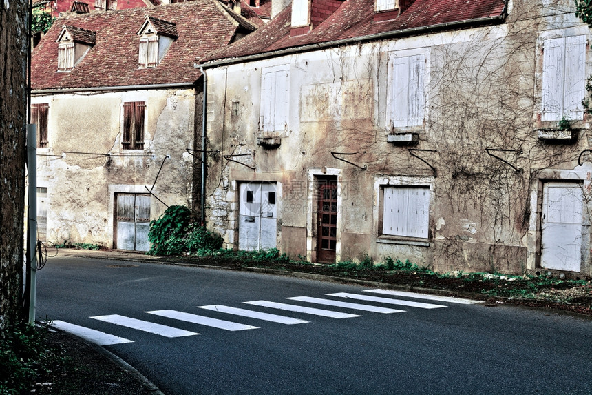 在法国小城的Retro图像过滤样式图片