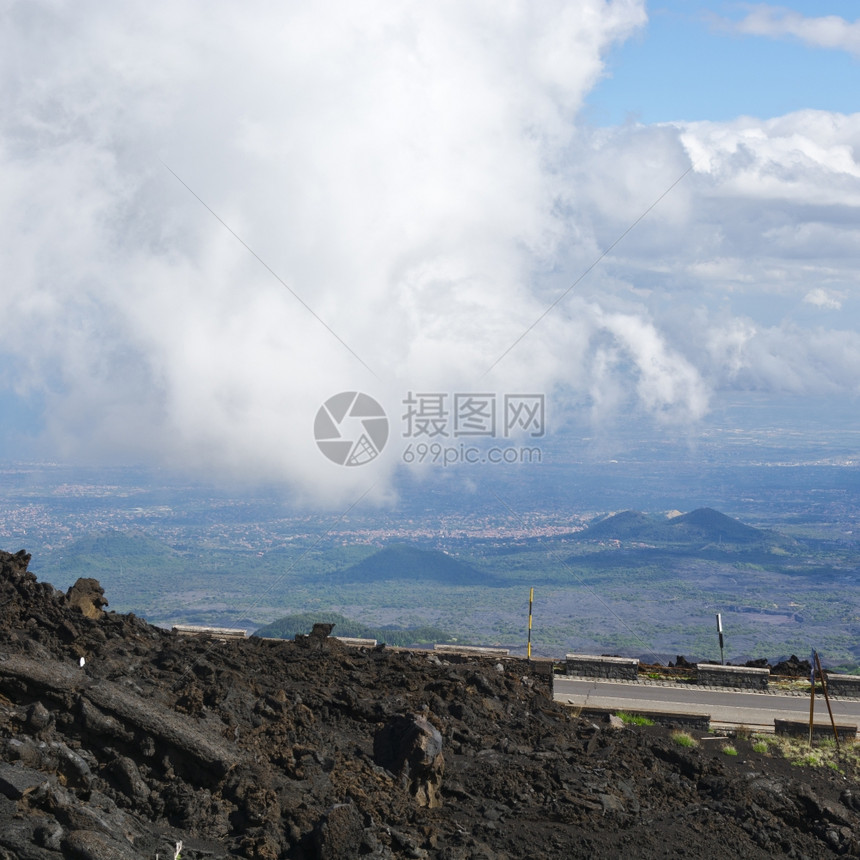 西里埃特纳山斯隆的黑岩层图片