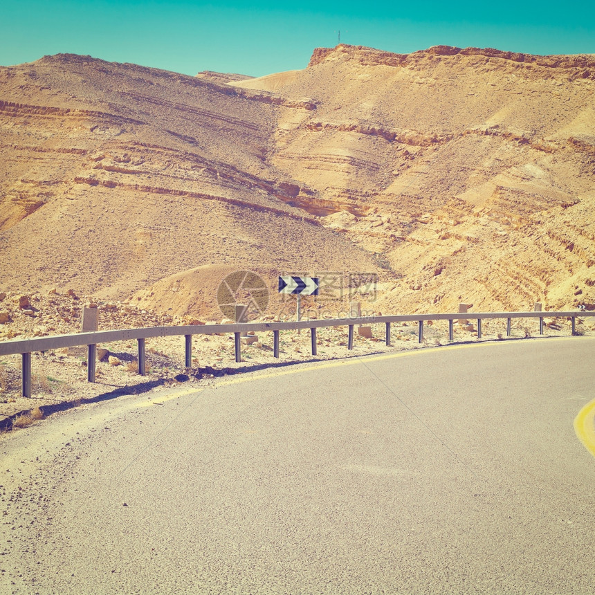 以色列内盖夫沙漠的阿法特路Instagram效应图片