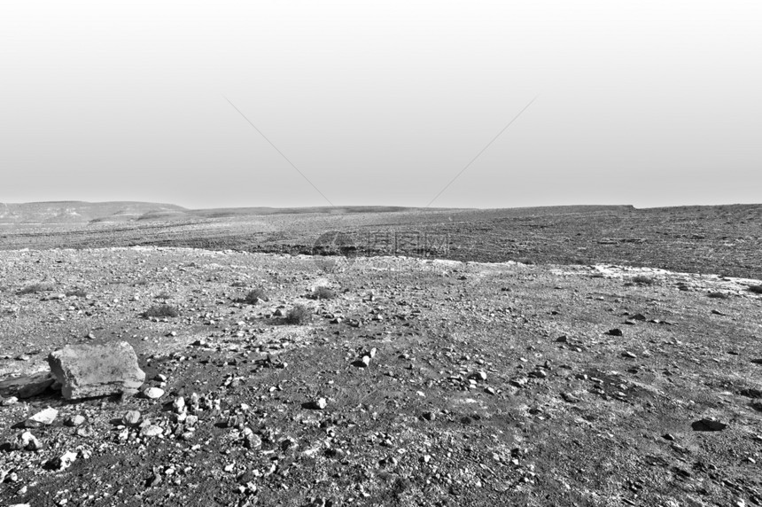 以色列内盖夫沙漠的洛基山丘以色列南部沙漠中岩层的令人呼吸风景图片