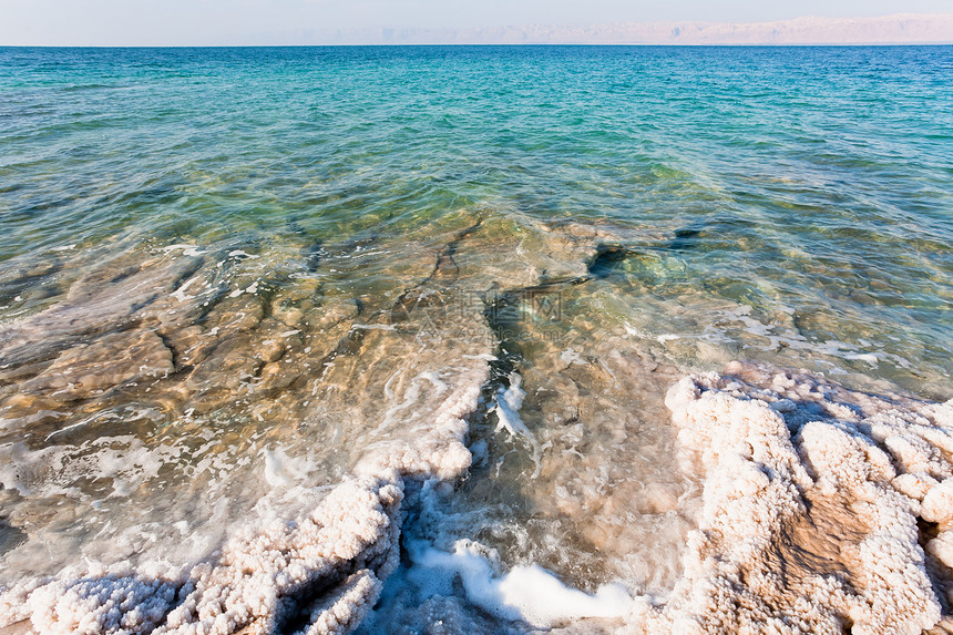 约旦死海水晶线岸图片