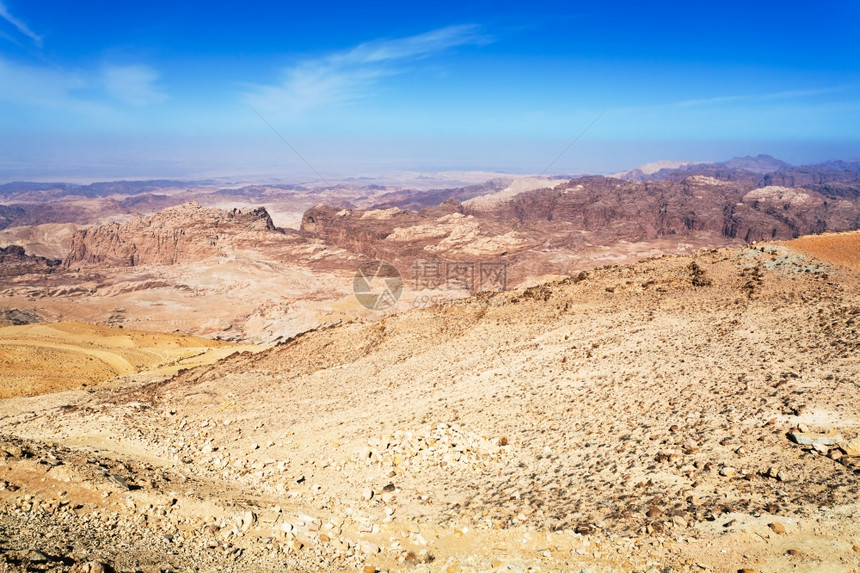 佩特拉附近的约旦山全景图片