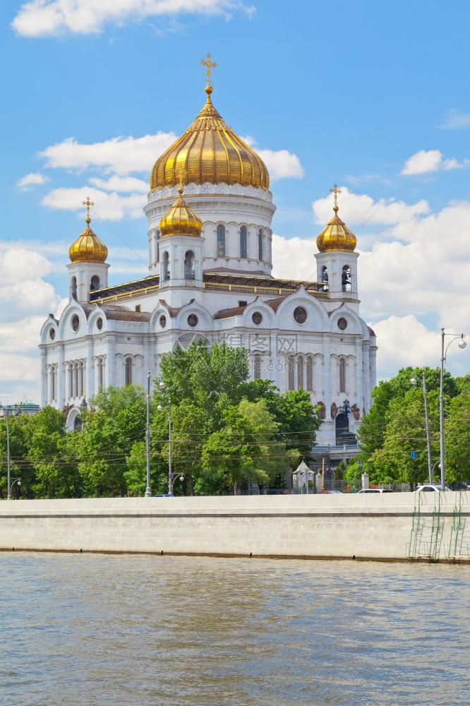 俄罗斯莫科河下基督大教堂救主莫斯科河下的救主图片