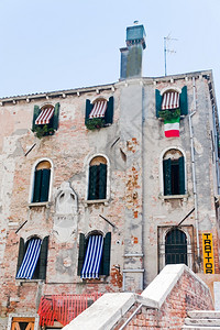 意大利威尼斯的老旧房屋图片