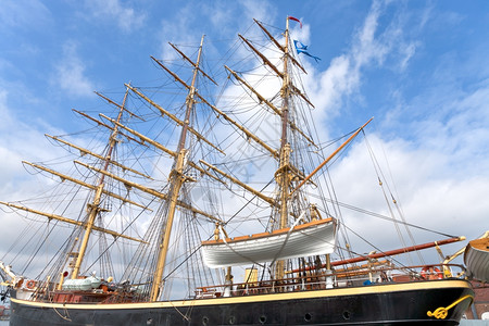 在丹麦哥本哈根停泊的高乔治级轮船图片