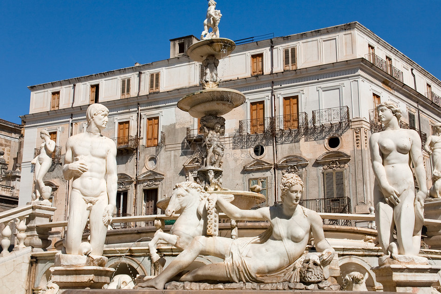 意大利西里巴勒莫比陀利亚喷泉雕像图片