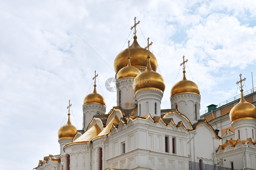 夏季日莫斯科克里姆林宫圣约大教堂的金杯子图片