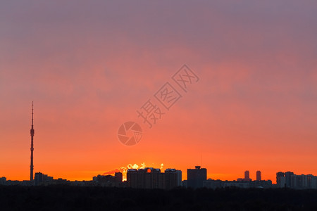 天线清晨红春天横扫城市图片