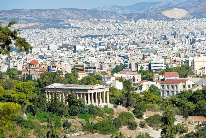 希腊雅典市与阿克罗波利斯山的赫费图寺图片