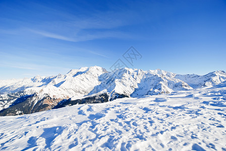 太阳港地区阿尔卑斯山雪覆盖的脉法国勃朗峰图片