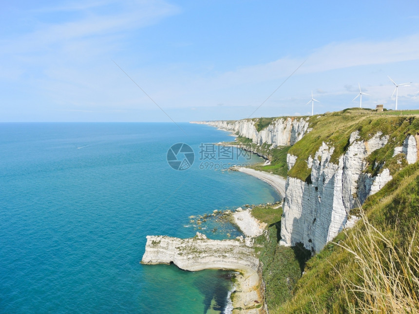 法国Eretratcoteddalbatre诺曼底英国海峡岸上的英语风涡轮机图片