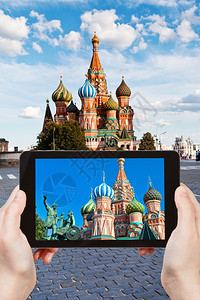 旅行概念游客拍摄俄罗斯莫科红广场的波克罗夫斯基大教堂照片图片