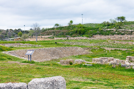 意大利西里摩根蒂纳废墟的古希腊剧院图片