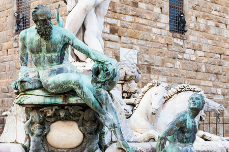 前往意大利的旅行佛罗伦萨市紧闭的奈子喷泉数高清图片