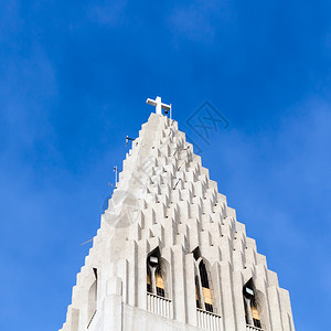 前往冰岛旅行雷克雅未市Hallgrimmskirkja教堂顶图片