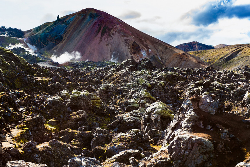 前往冰岛九月冰岛高地地区Fjallabak自然保护区Landmannalaugar地区Laugahraun火山熔岩区附近的Bre图片