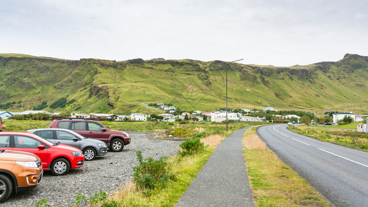 汽车素材网站前往冰岛九月卡特拉地质公园大西洋南岸VikIMyrdal村Thjodvegur乡村公路背景