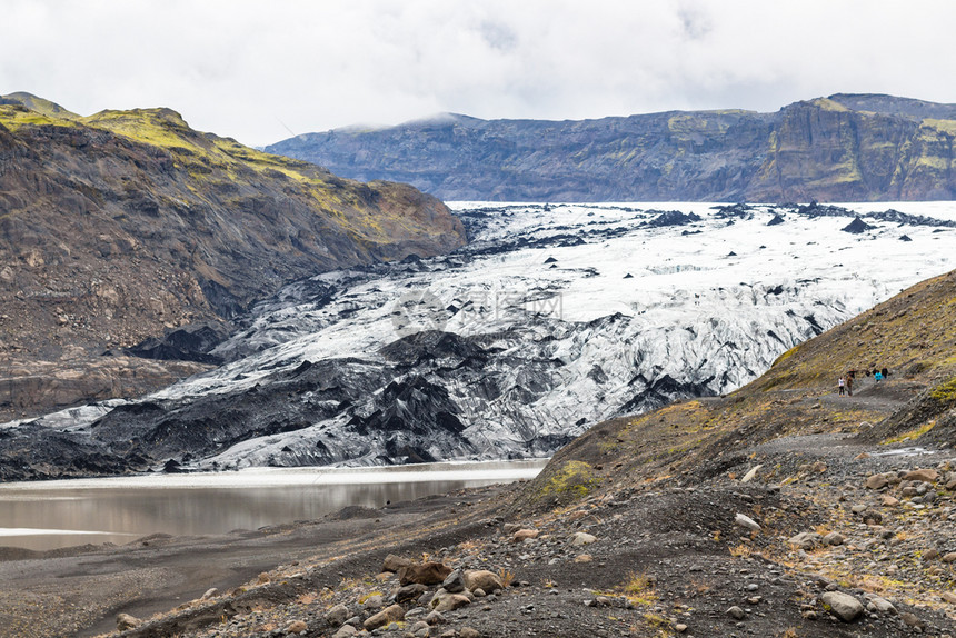 在冰岛去冰岛旅游九月在冰岛大西洋南海岸的卡特拉地质公园观看索尔海马约库冰川Myrdalsjokull冰帽的南冰舌图片