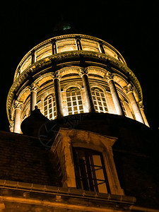 法国之旅夏夜位于滨海城市布洛涅的布洛涅圣母院教堂灯塔图片