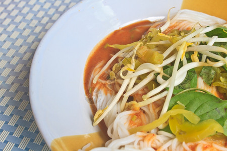 用咖喱和蔬菜一起吃泰国马麦片图片