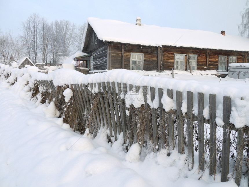 俄罗斯村冬季图片
