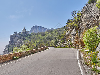 石块沥青路图片