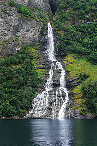 挪威兰格峡湾瀑布图片