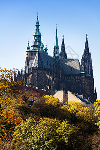 布拉格城堡著名的圣维图斯大教堂图片