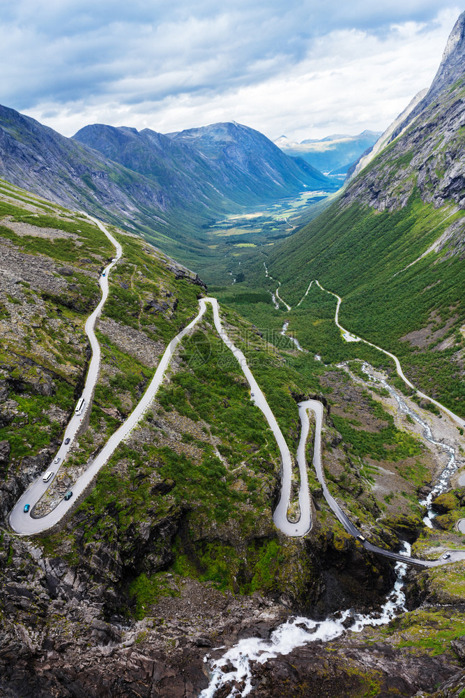 挪威Trollstigen山路图片