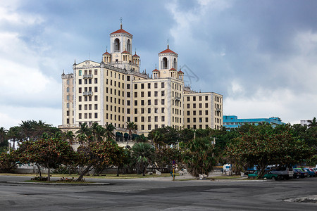 古巴全国旅馆阳光明媚的一天图片
