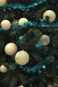 圣诞节装饰品在圣诞节零售店以茶叶和面粉蓝色颜制作图片