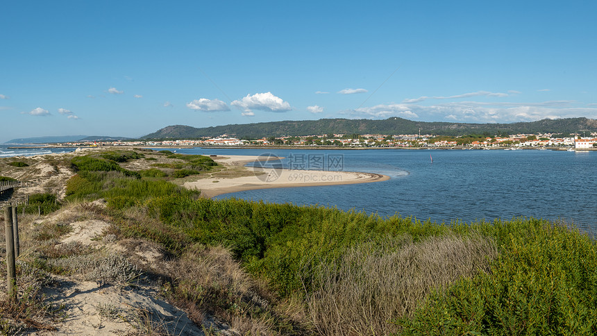 葡萄牙埃斯波森代Esposende卡瓦多河口的景象图片