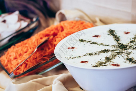 CacikTzatzikiki来自酸奶和黄瓜的土耳其传统食品图片