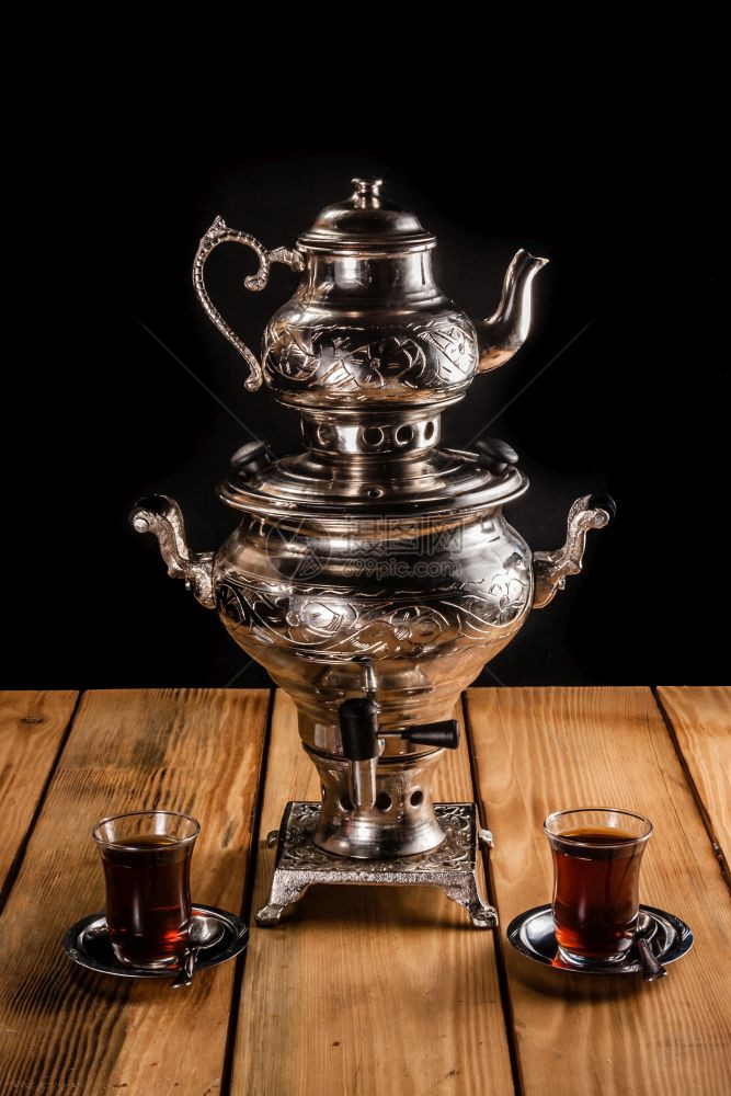 土耳其传统茶壶杯和图片